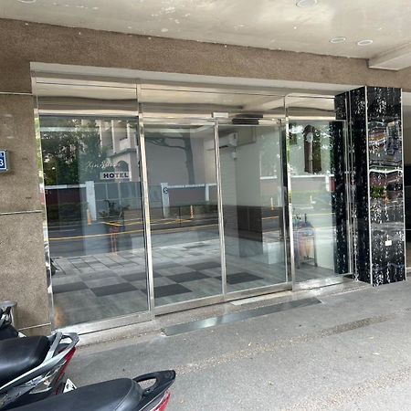 心園生活旅店 Xin Yuan Hotel Hsinchu City Exterior photo